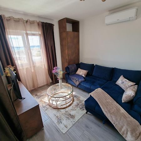 Booking Beautifull Studio Apartment Bell With Balcony And Sea View In Задар Экстерьер фото
