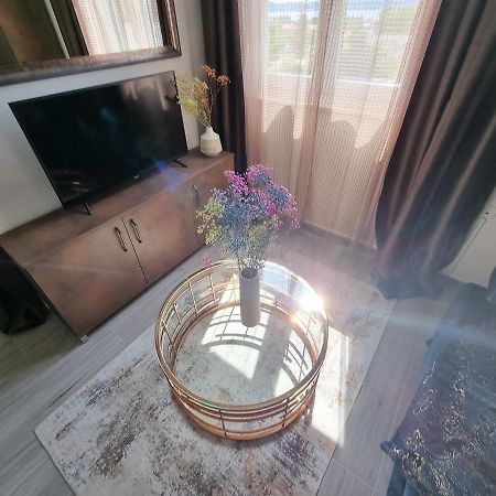 Booking Beautifull Studio Apartment Bell With Balcony And Sea View In Задар Экстерьер фото