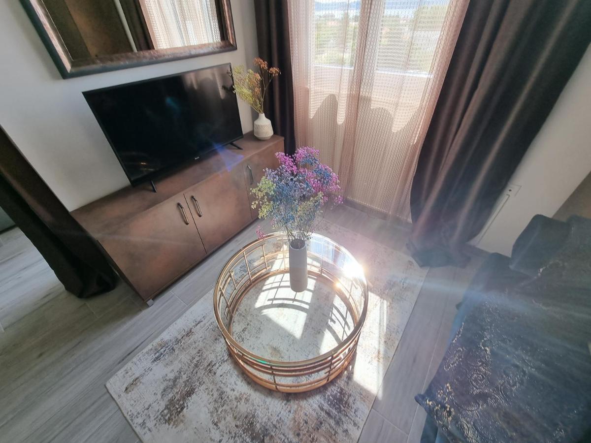 Booking Beautifull Studio Apartment Bell With Balcony And Sea View In Задар Экстерьер фото